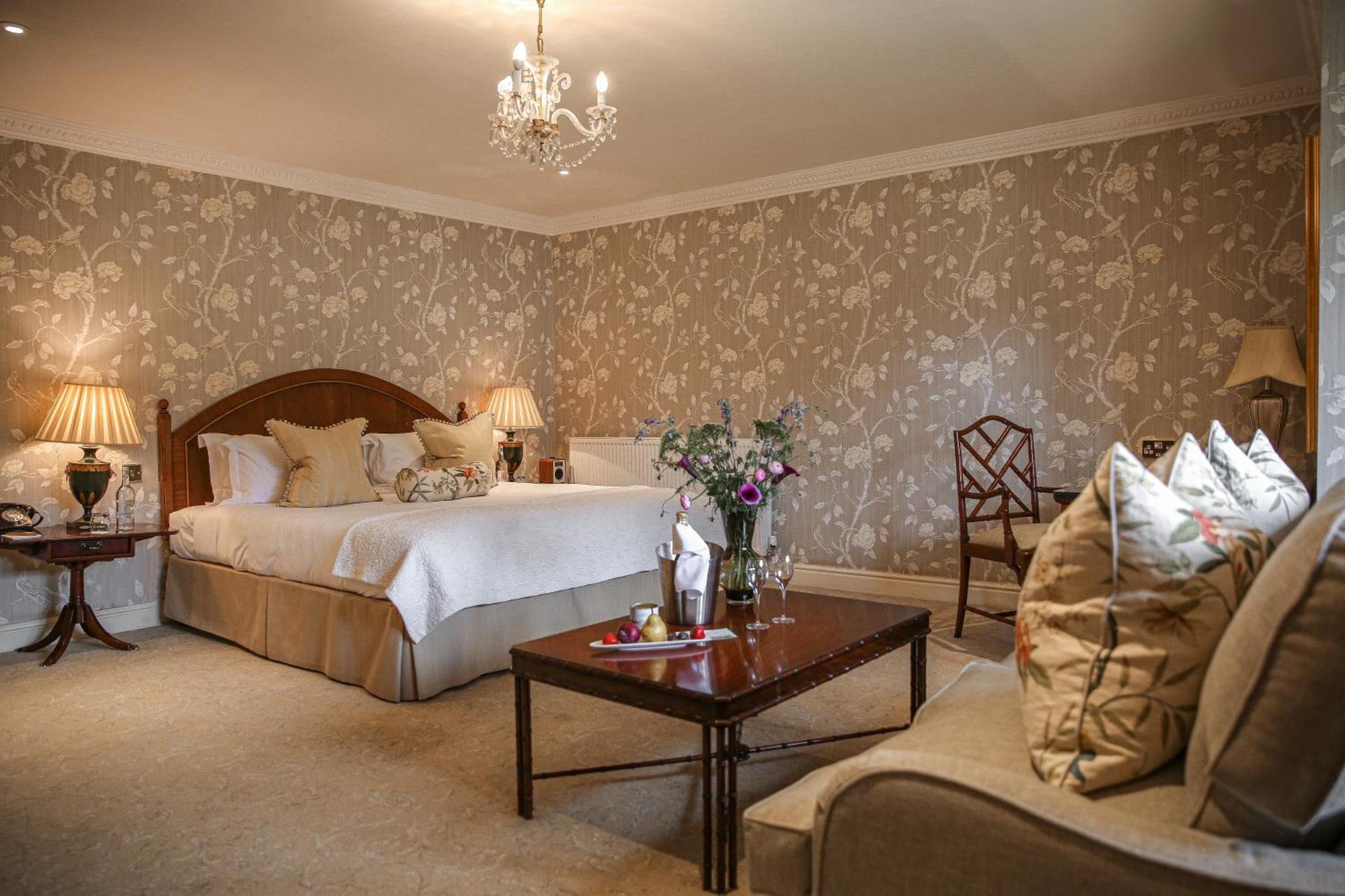 Lucknam Park Hotel Чипенхэм Экстерьер фото